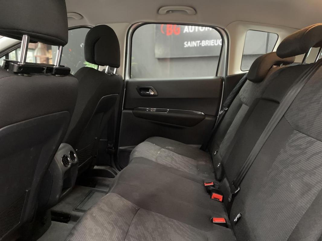 Peugeot 3008 - 2.0 HDi 150 CH BUSINESS PACK - GARANTIE 6 MOIS