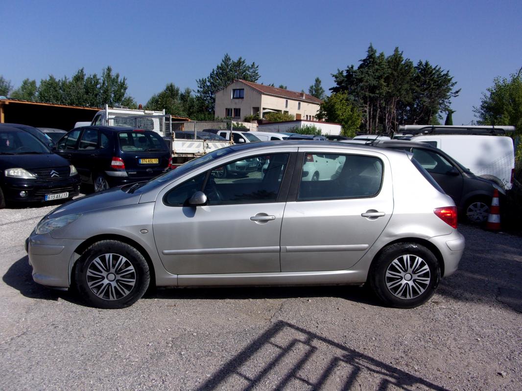 Peugeot 307 1,6 16V 110CV BOITE AUTO