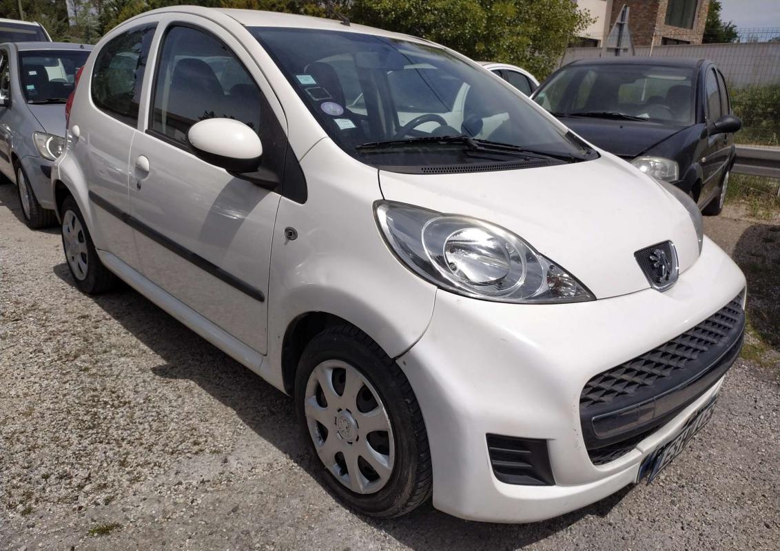 PEUGEOT 107 - 1,0 I PACK 70CV (2011)