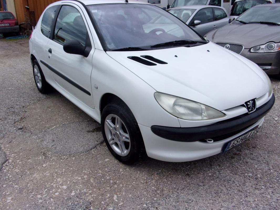 PEUGEOT 206 - 1,4 HDI XLINE (2003)