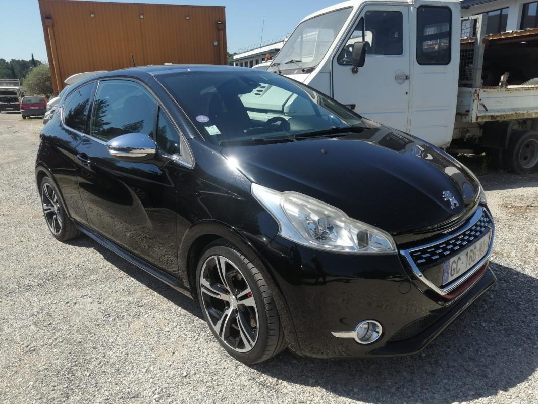 PEUGEOT 208 - 1,6 THP GTI 200CV 3PTES (2014)