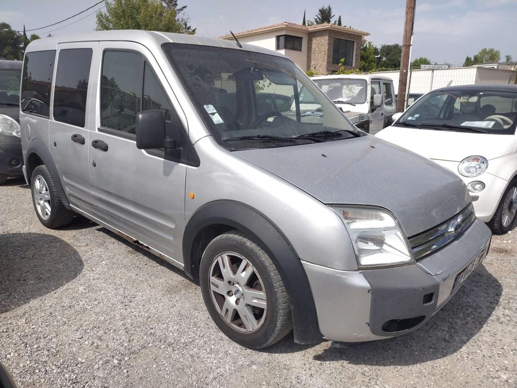 Ford Tourneo Connect - 1,8 TDCI 110CV T210 COURT