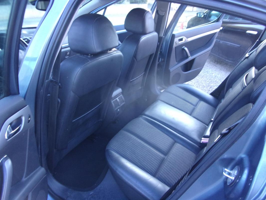 Peugeot 407 - 2.0 HDI SIGNATURE
