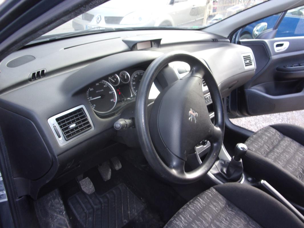 Peugeot 307 - 2,0 HDI XT 90CV