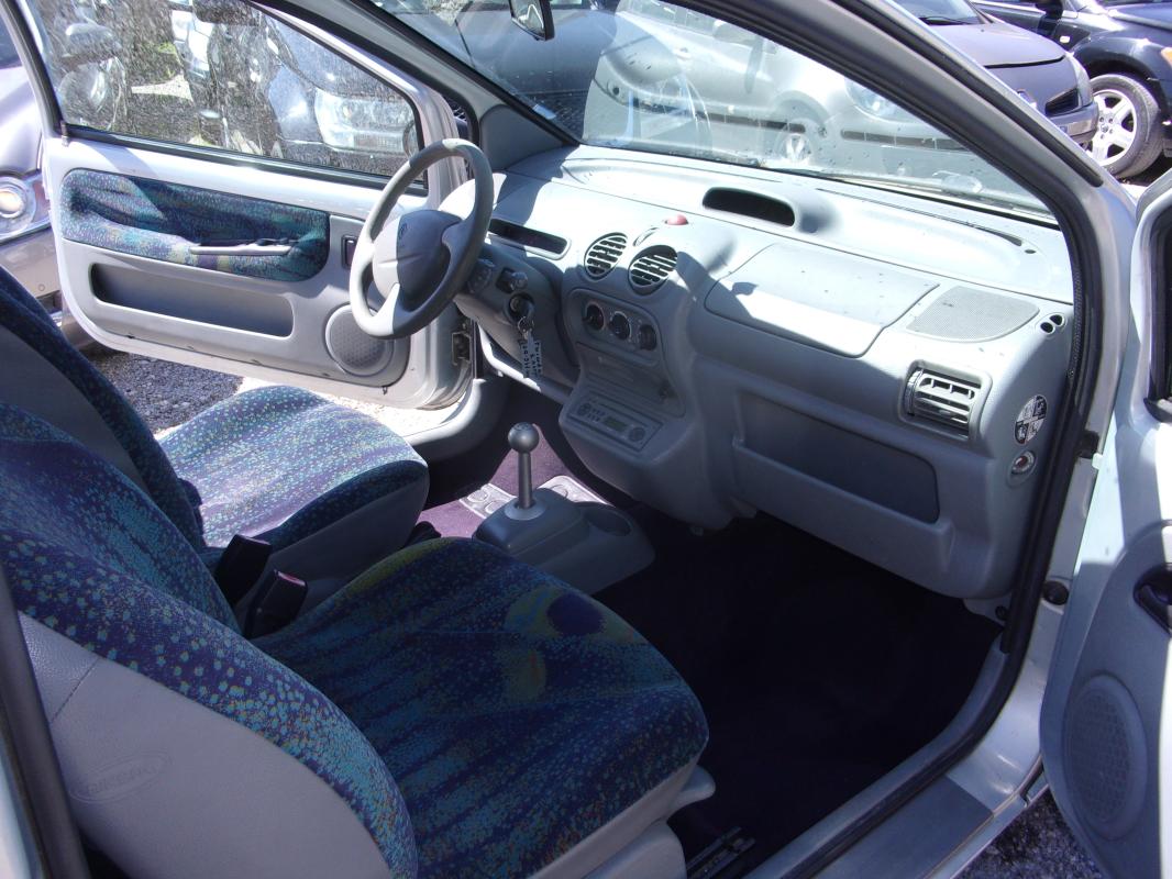 Renault Twingo - I 1,2 75 CV BOITE AUTO