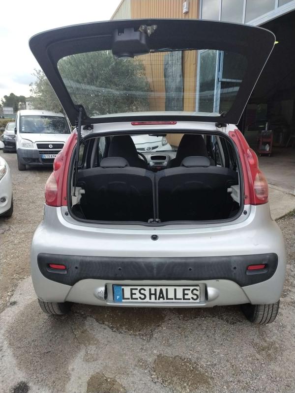 Peugeot 107 - 1,0 68CV 12V 2-TRONIV TRENDY BOITE AUTO
