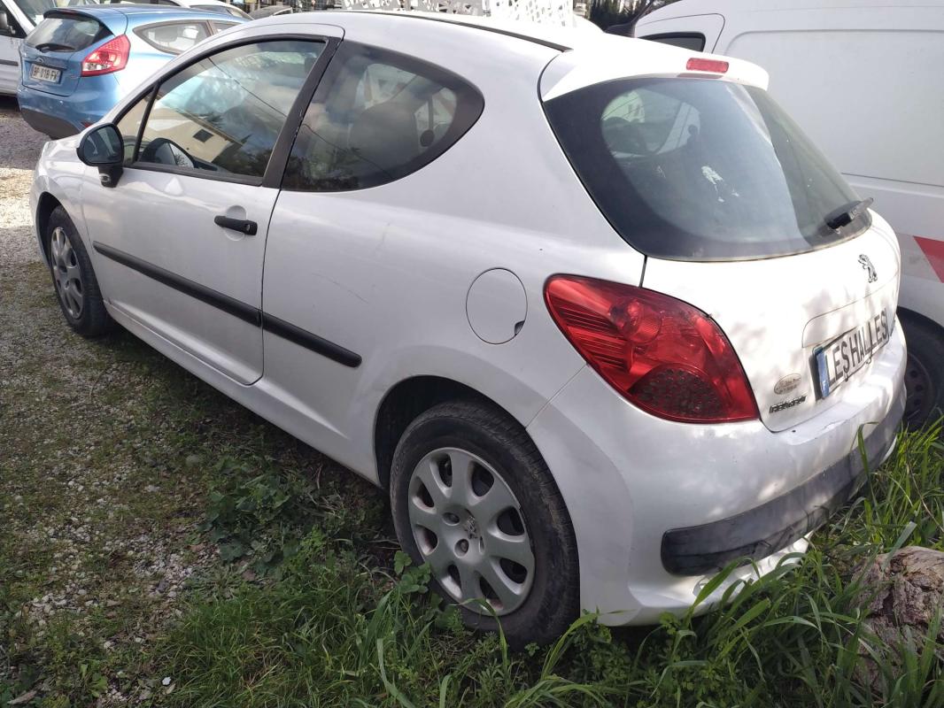 Peugeot 207 - 1,4 HDI 2 PLACES