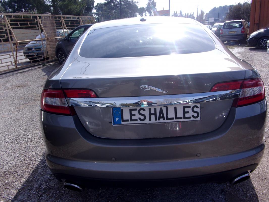 Jaguar XF - 2,7 V6D BI-TURBO 207CV PREMIUM BOITE AUTO