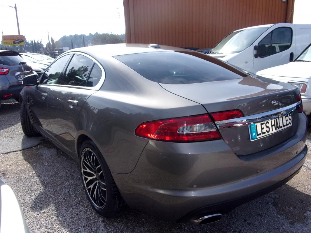 Jaguar XF - 2,7 V6D BI-TURBO 207CV PREMIUM BOITE AUTO