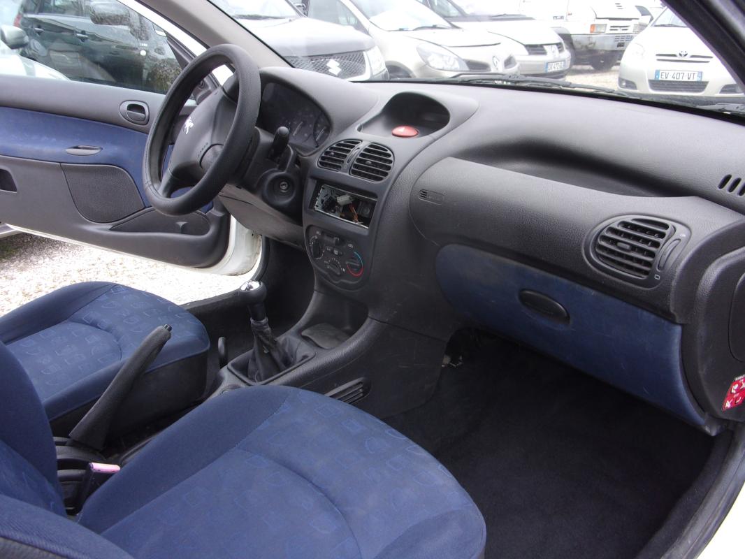 Peugeot 206 - 1,4 HDI XLINE