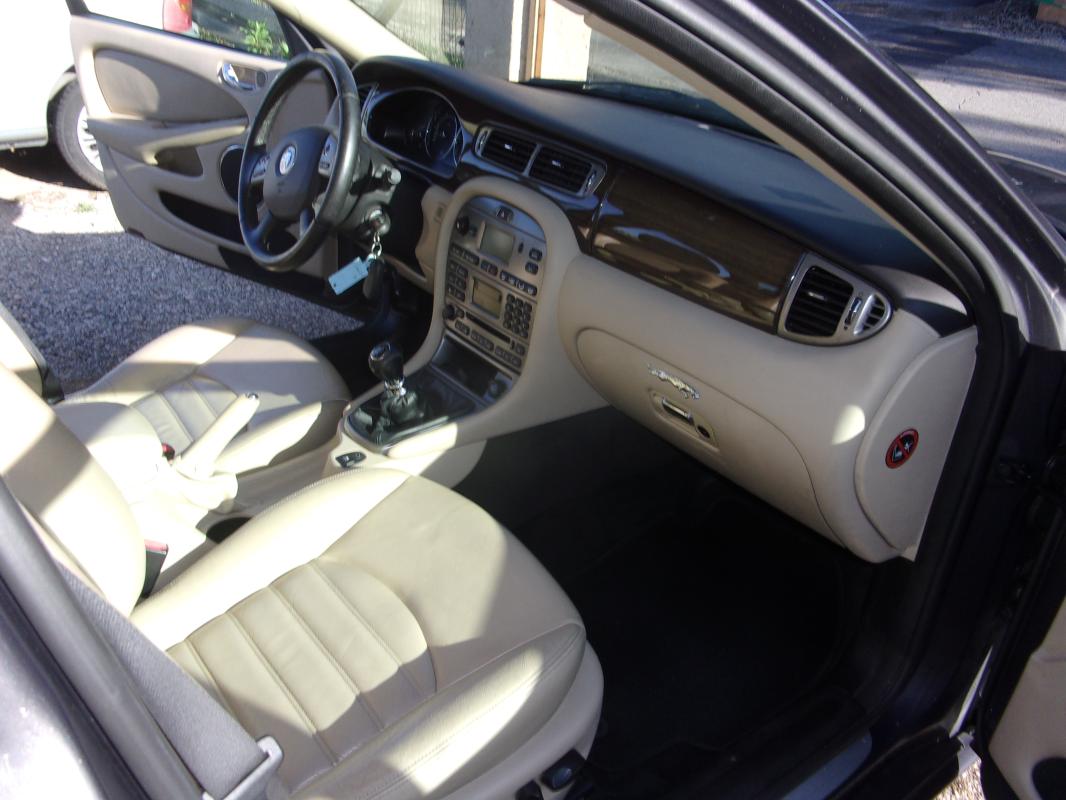 Jaguar X-Type - 2.2 D 145CV