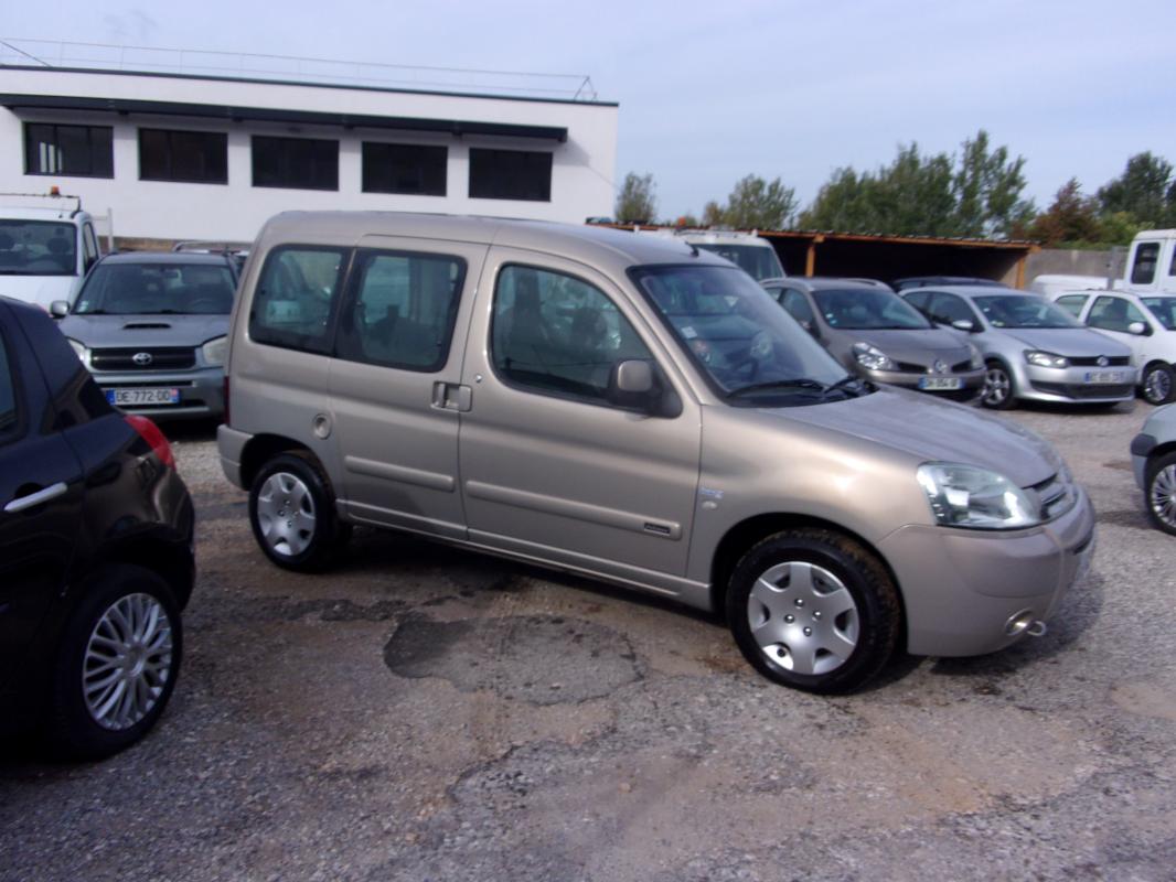 Citroën Berlingo - 2.0 HDI 90CV PACK LUXE TPMR