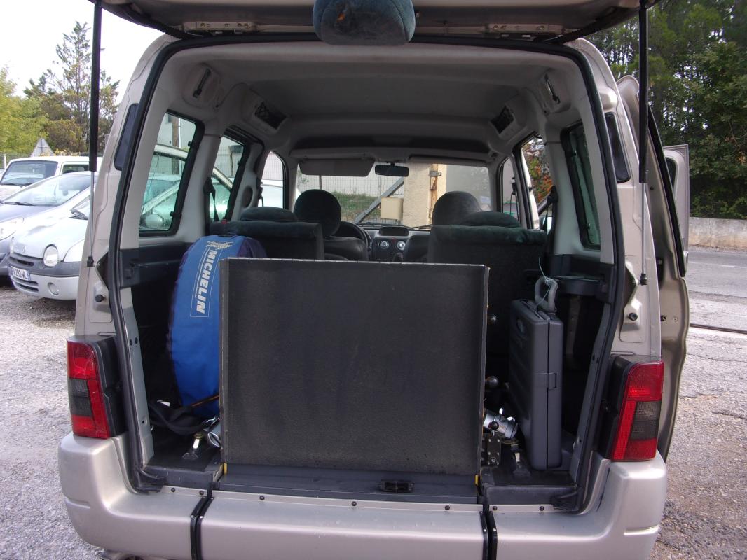 Citroën Berlingo - 2.0 HDI 90CV PACK LUXE TPMR