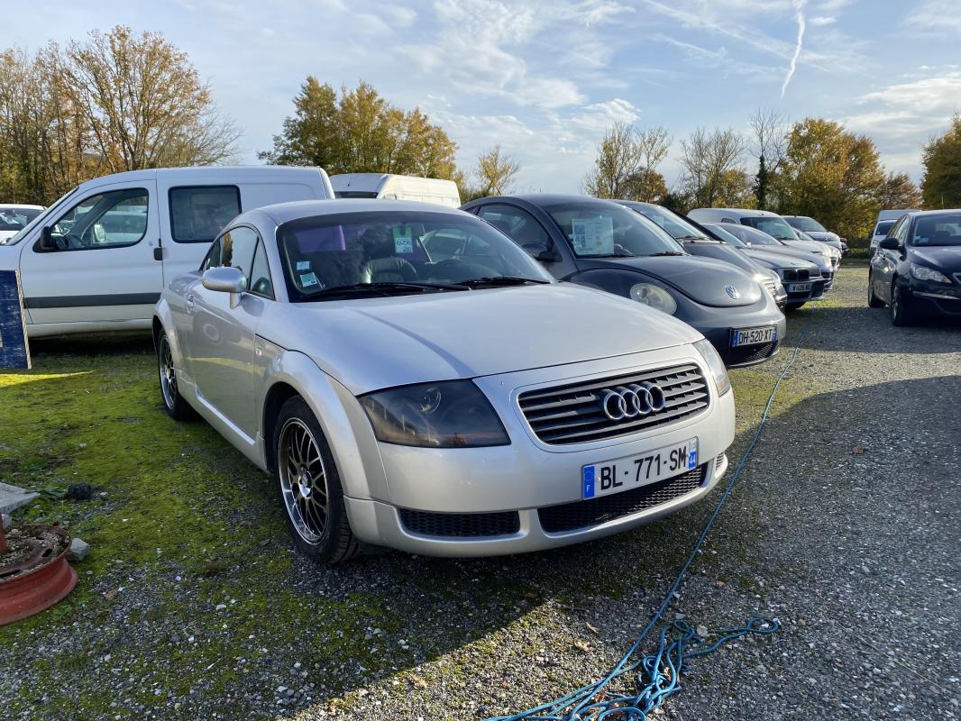 Audi TT - 1.8 180 CV BVM6 FINITION S-LINE VENTE A MARCHAND